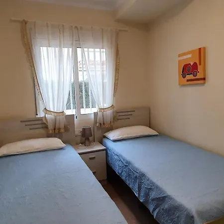 Ferienwohnung דירה